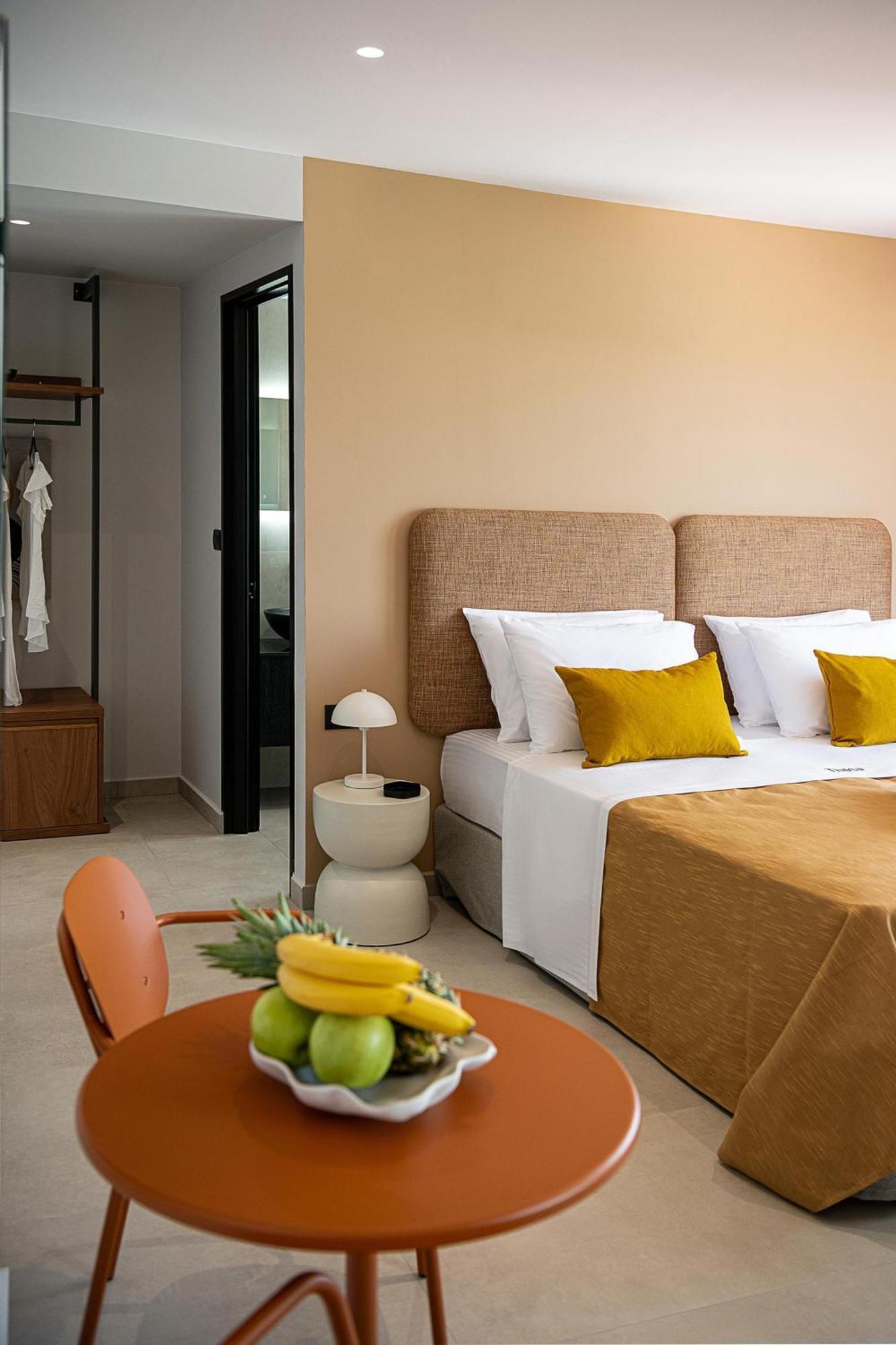Theta Boutique Hotel Chania  ภายนอก รูปภาพ